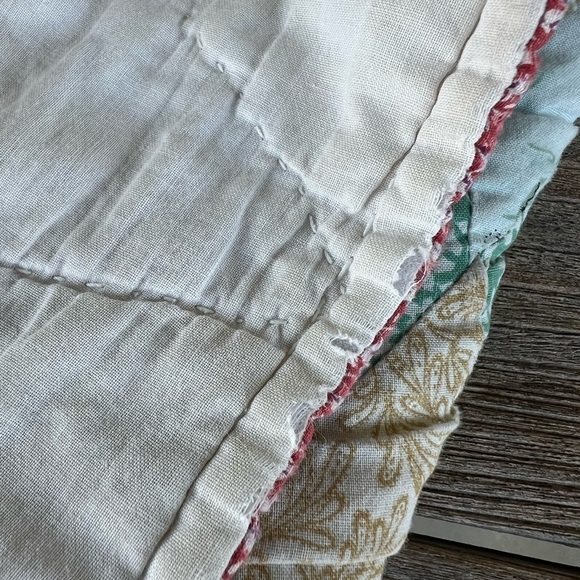 VTG Star Burst Quilt Calico Prairie Diamond Patchwork Hand Quilted 86x99 READ - Picture 15 of 16